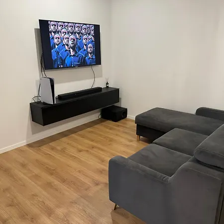 Lovely 2 Bedroom Near Centre Bratislava * Brenner