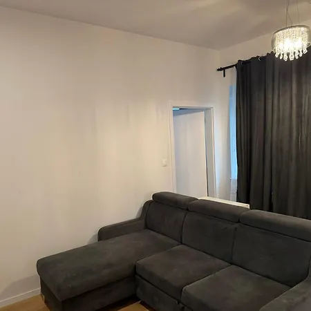 Apartmán Lovely 2 Bedroom Near Centre Bratislava *